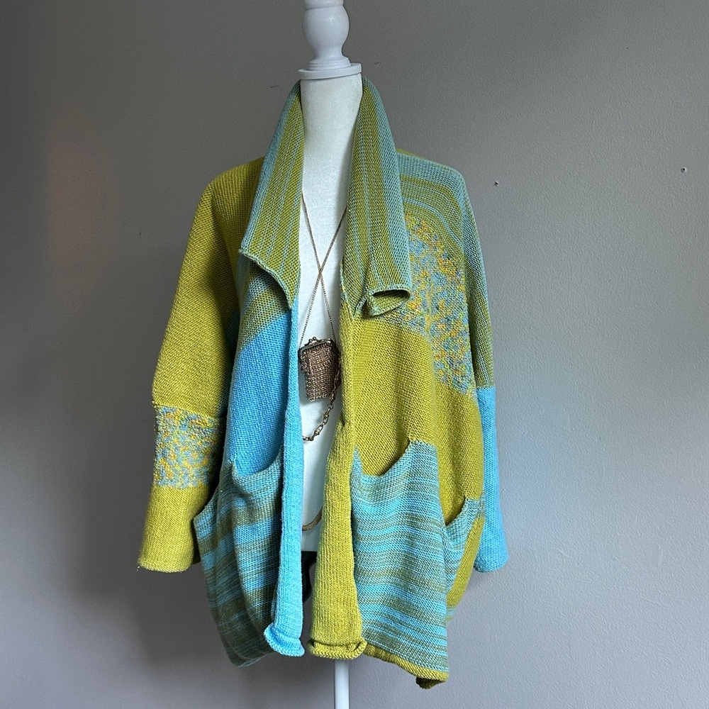 Chic Colorblock Cardigan in Blue and Green
